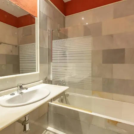 Appartamento Fuente De Plata, And Patios, Step-free, Historical Center